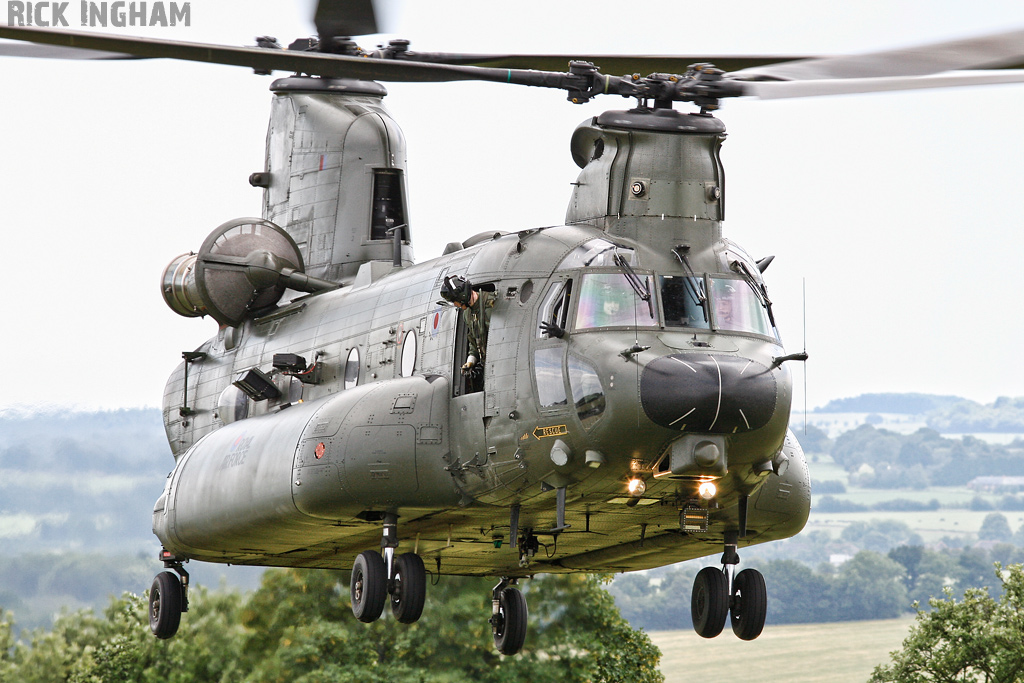 Boeing Chinook HC3 - ZH902 - RAF