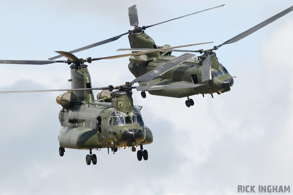 Boeing Chinook HC3 - ZH902 + ZH898 - RAF