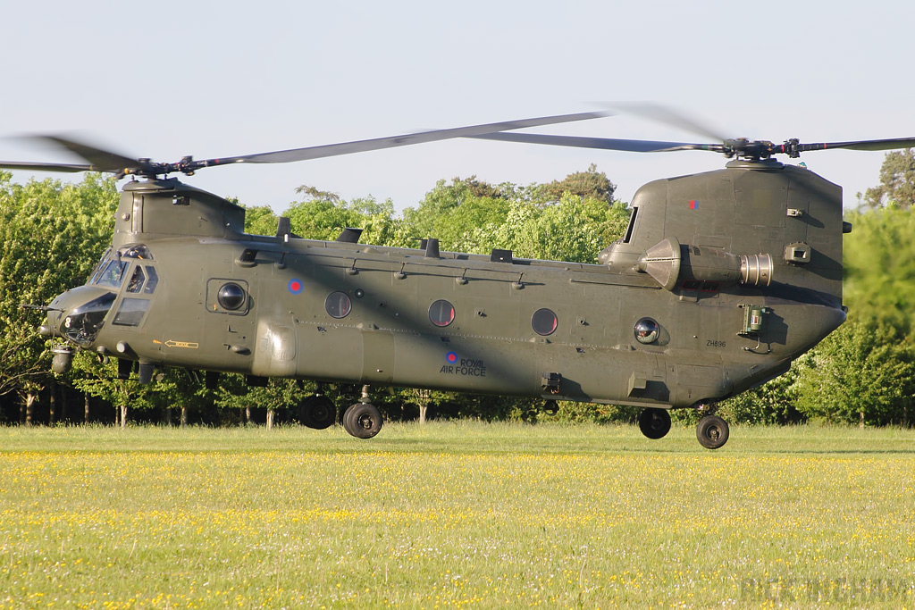 Boeing Chinook HC2A - ZH896 - RAF