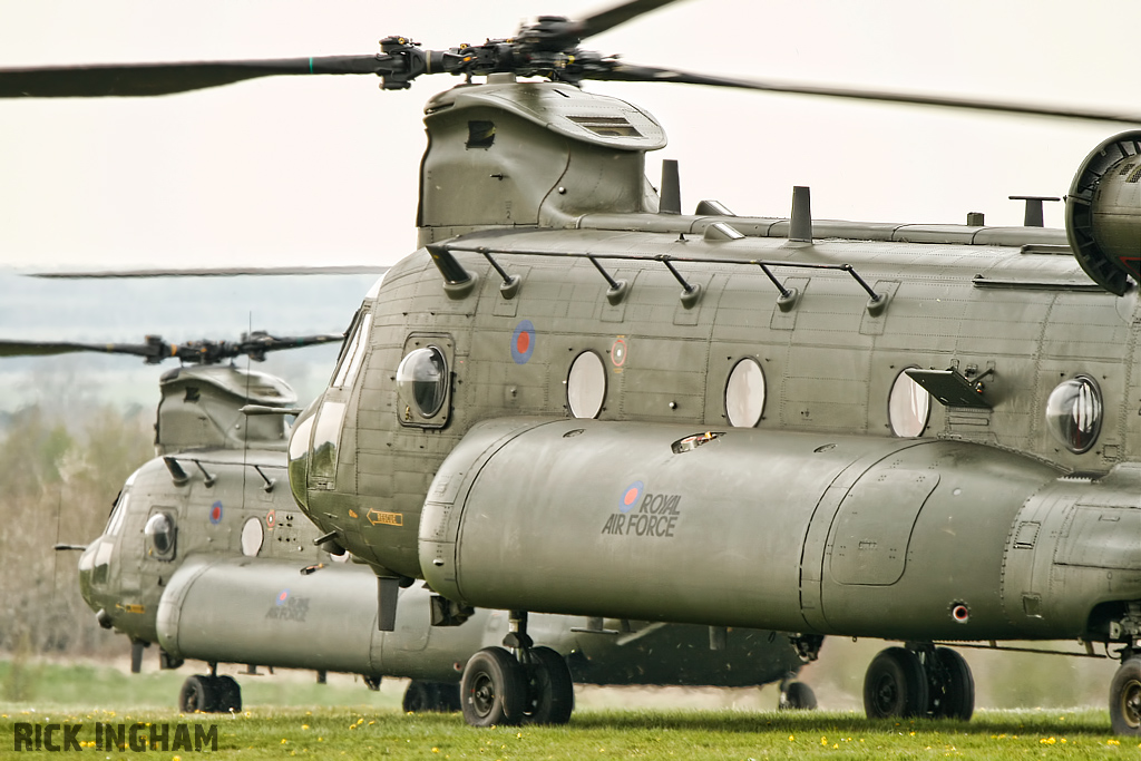 Boeing Chinook HC3 - ZH902 + ZH897/HL - RAF