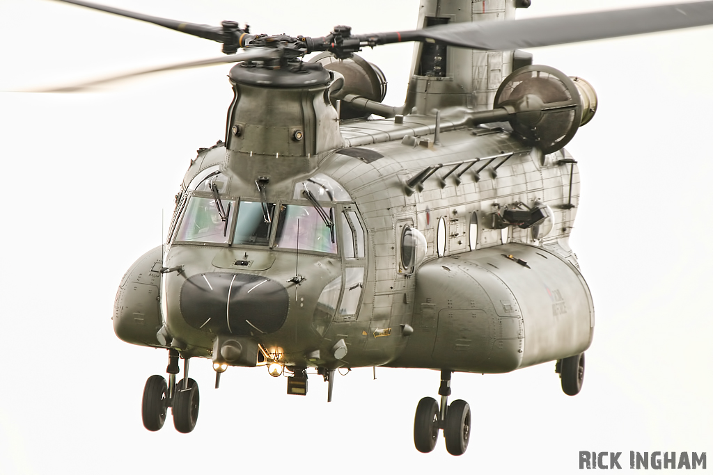 Boeing Chinook HC3 - ZH902 - RAF