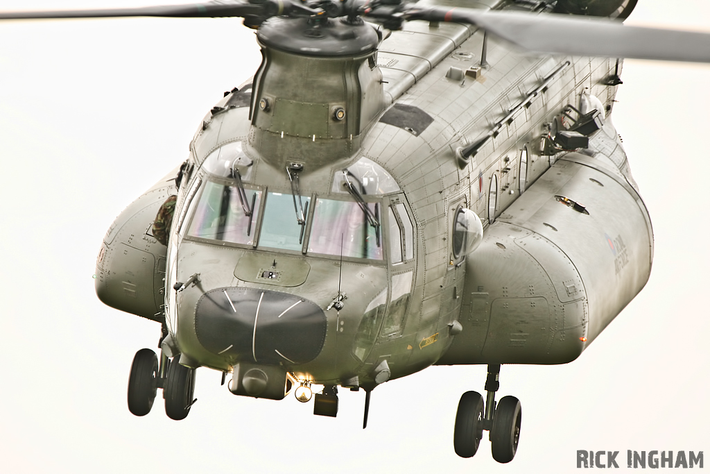 Boeing Chinook HC3 - ZH902 - RAF