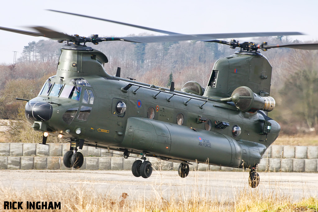 Boeing Chinook HC3 - ZH902 - RAF