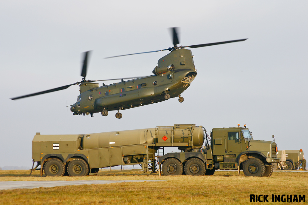 Boeing Chinook HC3 - ZH902 - RAF