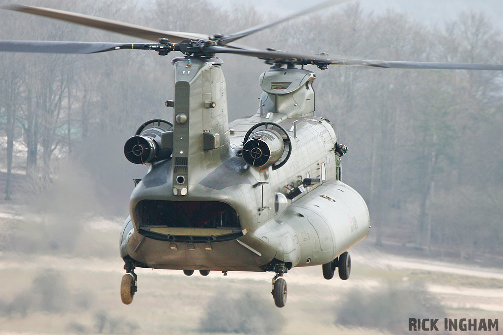 Boeing Chinook HC3 - ZH901 - RAF