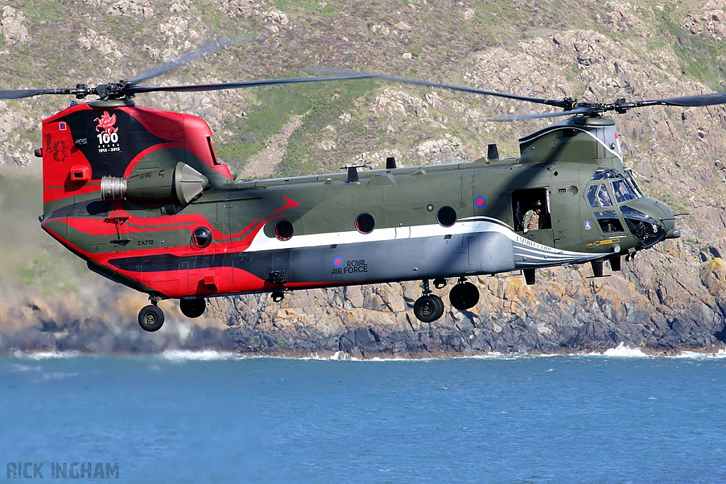 Boeing Chinook HC4 - ZA712 - RAF