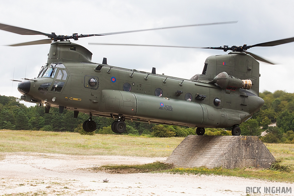 Boeing Chinook HC3 - ZH897 - RAF