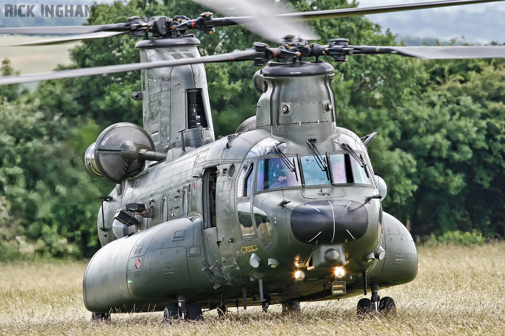 Boeing Chinook HC3 - ZH902 - RAF