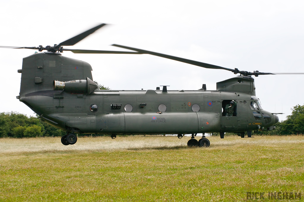 Boeing Chinook HC3 - ZH902 - RAF