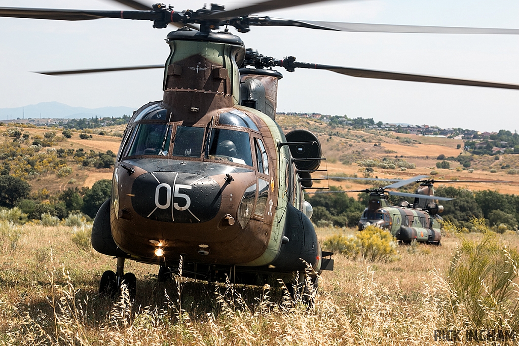 Boeing CH47D Chinook - HT.17-05 / ET-405 - Spanish Army