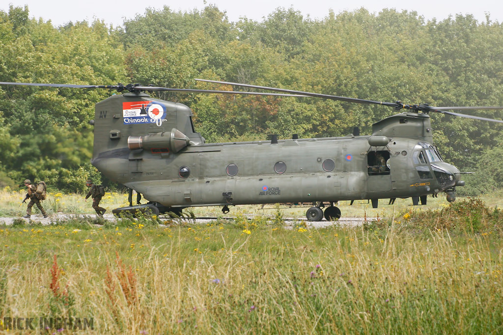 Boeing Chinook HC2 - ZA714/AV - RAF