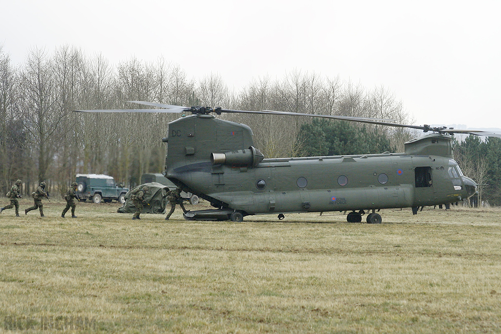 Boeing Chinook HC2 - ZD575/DC - RAF