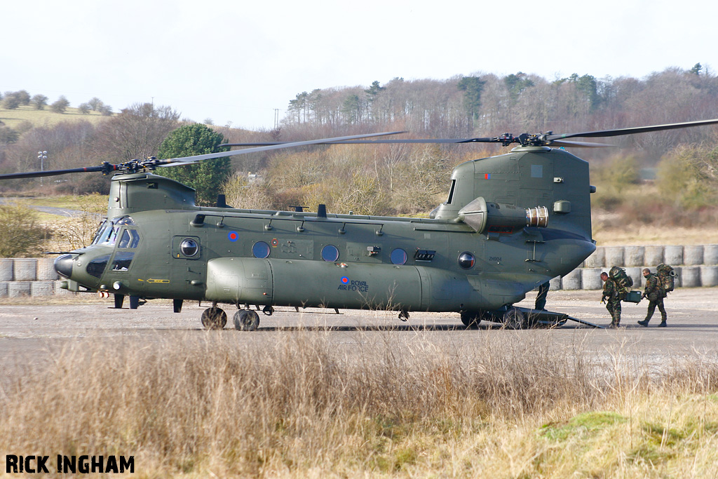 Boeing Chinook HC3 - ZH904 - RAF