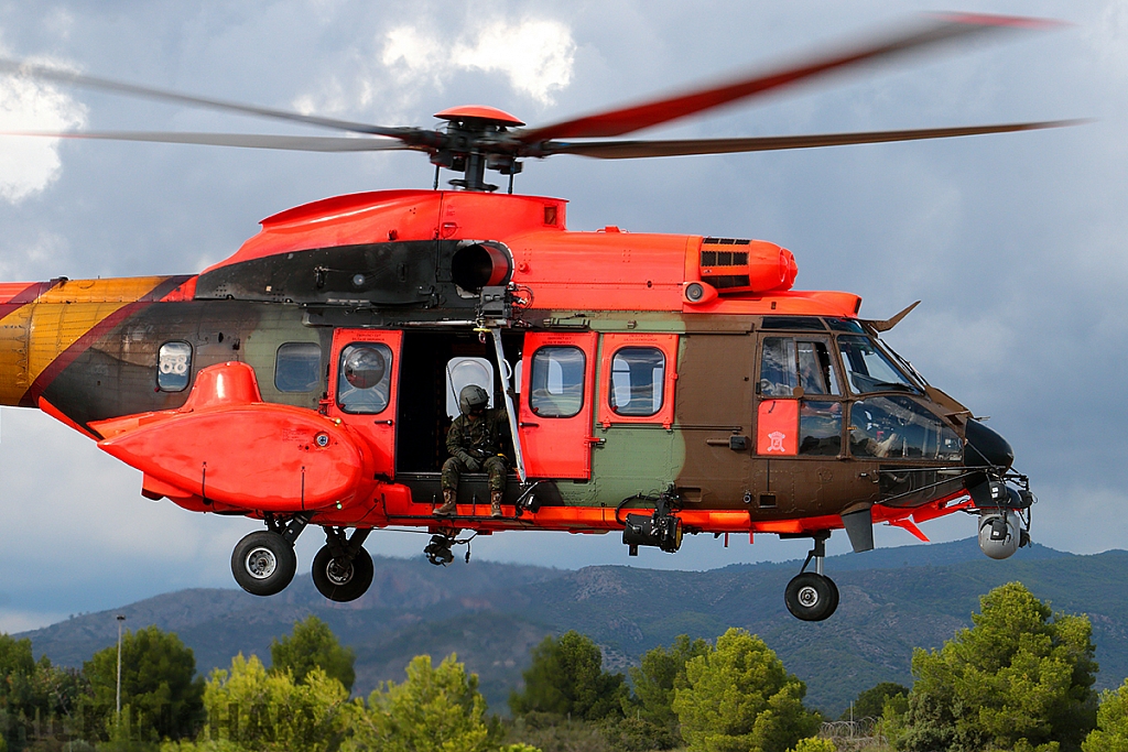 Eurocopter AS532AL Cougar - HU.27-01 / ET-668 - Spanish Army