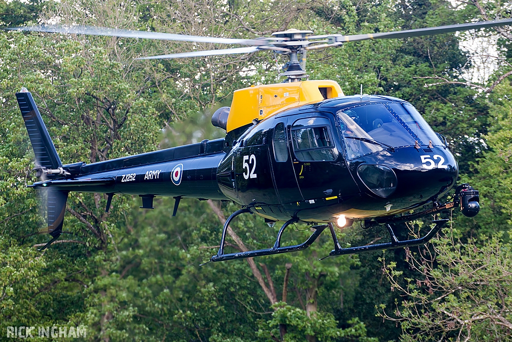 Eurocopter Squirrel HT2 - ZJ252 - AAC