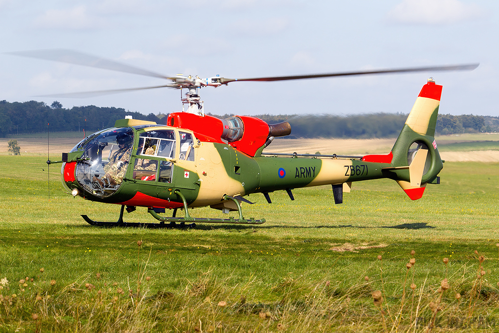 Westland Gazelle AH1 - ZB671 - AAC