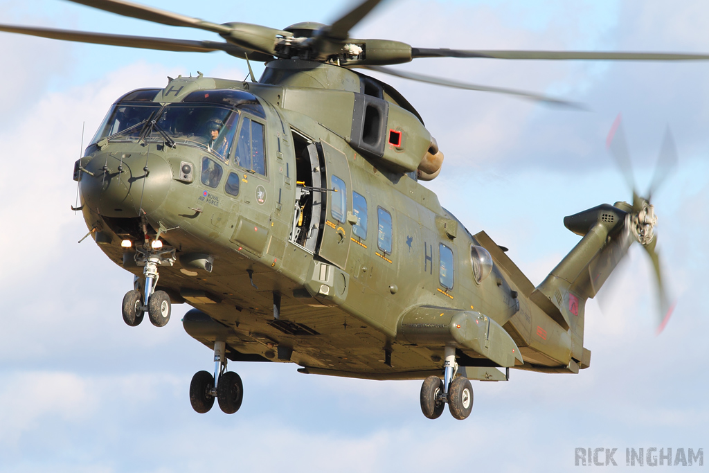 Westland Merlin HC3 - ZJ124/H - RAF