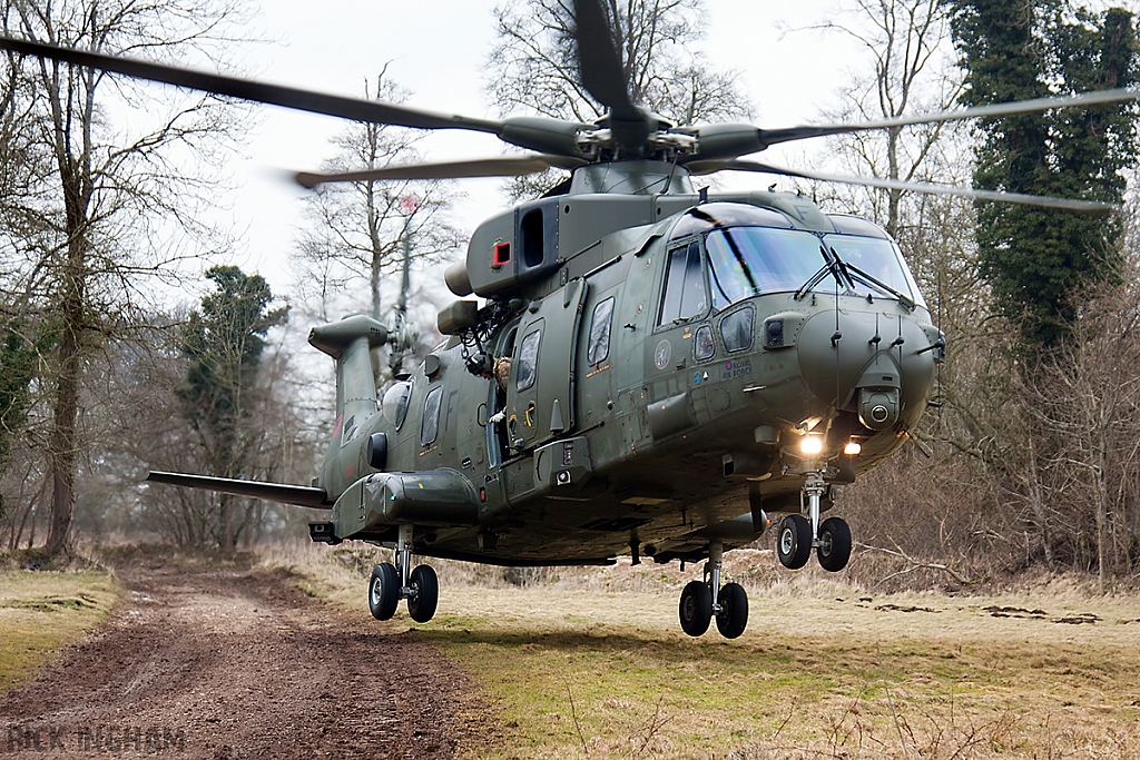 Westland Merlin HC3 - ZJ122/F - RAF