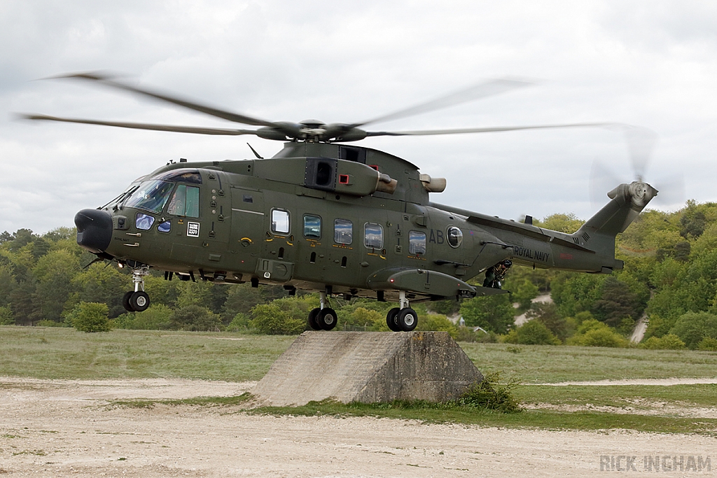 Westland Merlin HC3A - ZJ992/AB - Royal Navy