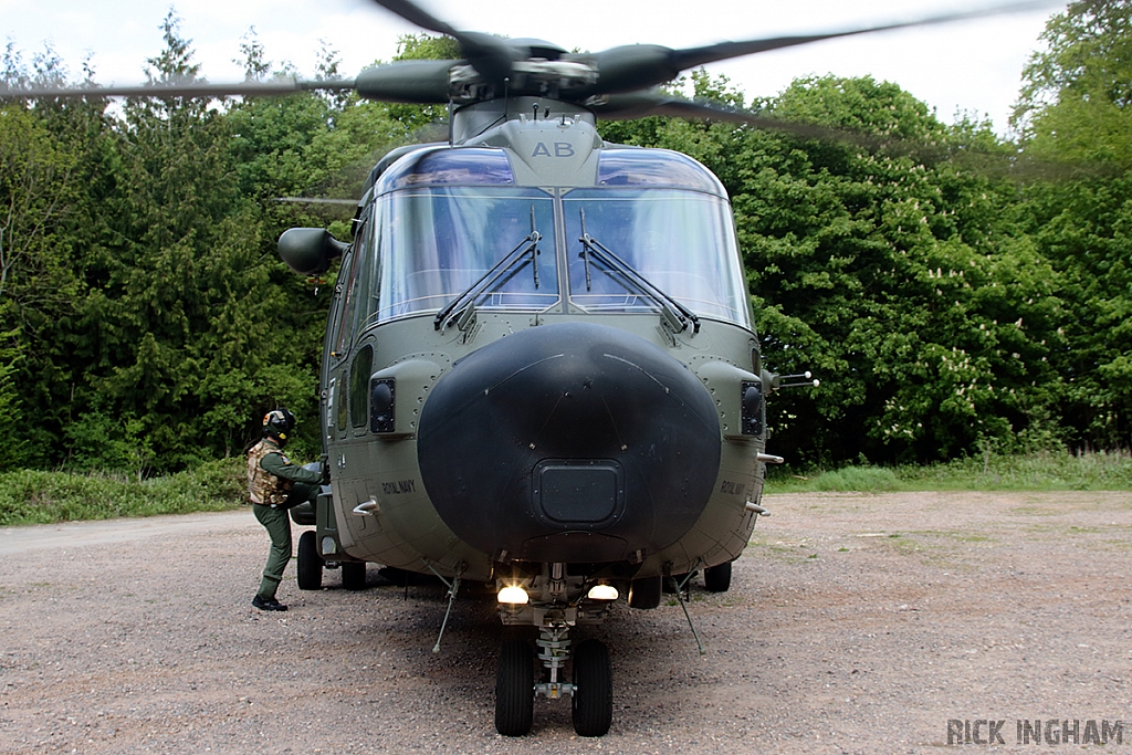 Westland Merlin HC3A - ZJ992/AB - Royal Navy