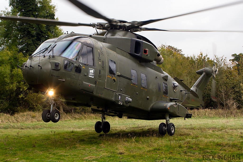 Westland Merlin HC3i - ZJ137/W - Royal Navy