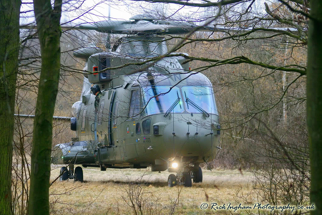 Westland Merlin HC3 - ZJ129/N - RAF