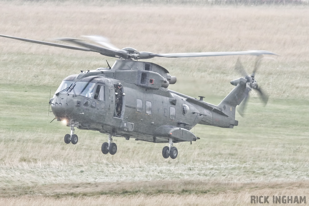 Westland Merlin HC3 - ZJ121/E - RAF