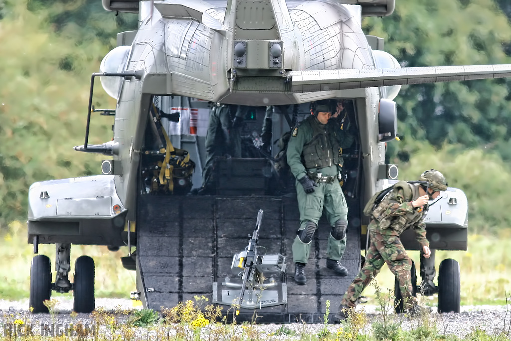 Westland Merlin HC3 - ZJ130/O - RAF