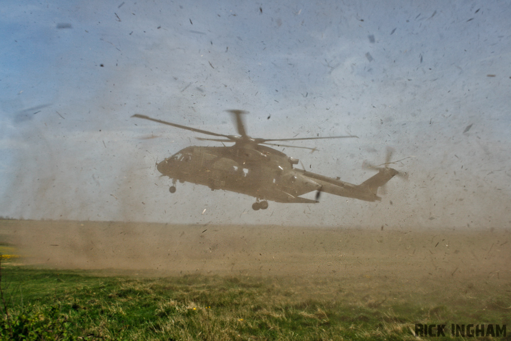 Westland Merlin HC3 - ZJ137/W - RAF