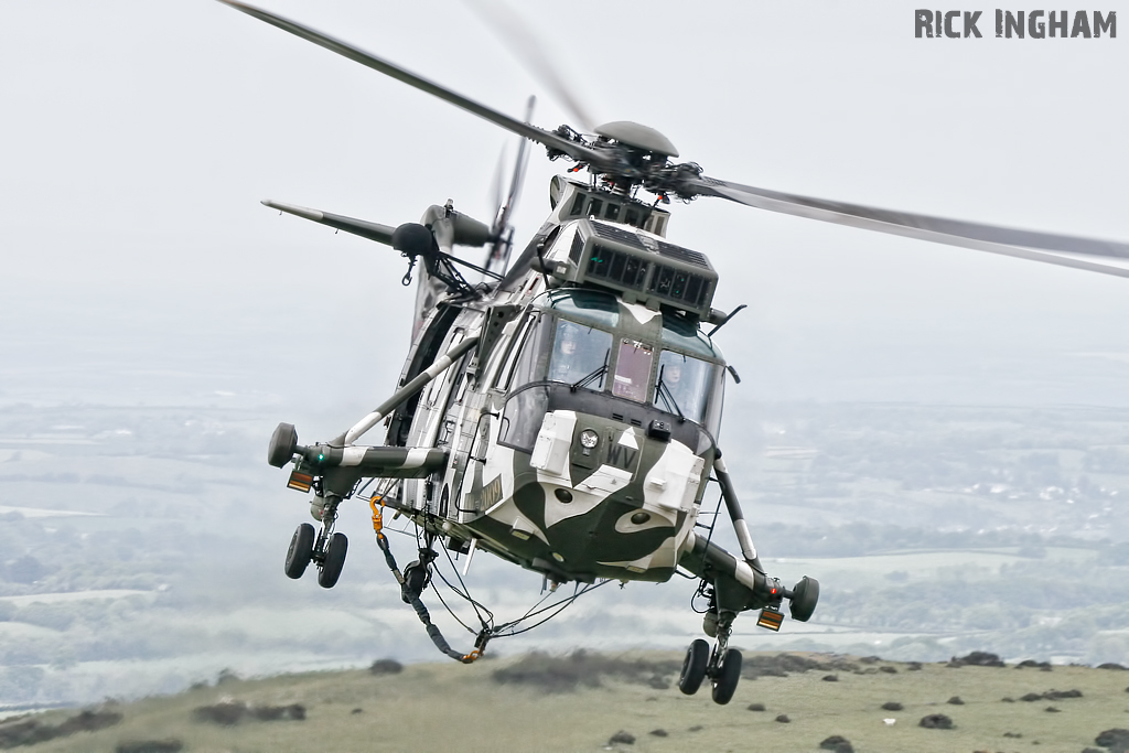 Westland Sea King HC4 - ZF115/R(WV) - Royal Navy