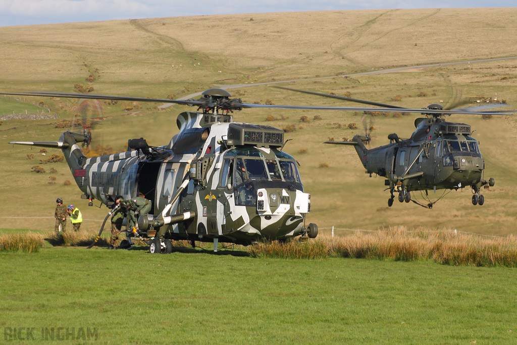 Westland Sea King HC4 - ZF115/R(WV) - Royal Navy