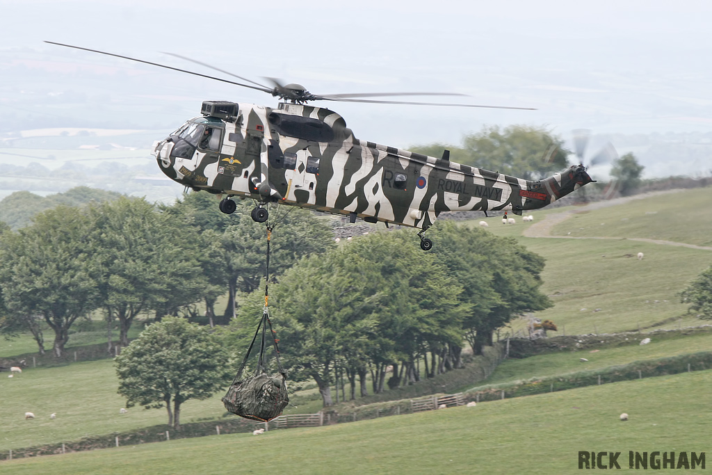 Westland Sea King HC4 - ZF115/R(WV) - Royal Navy