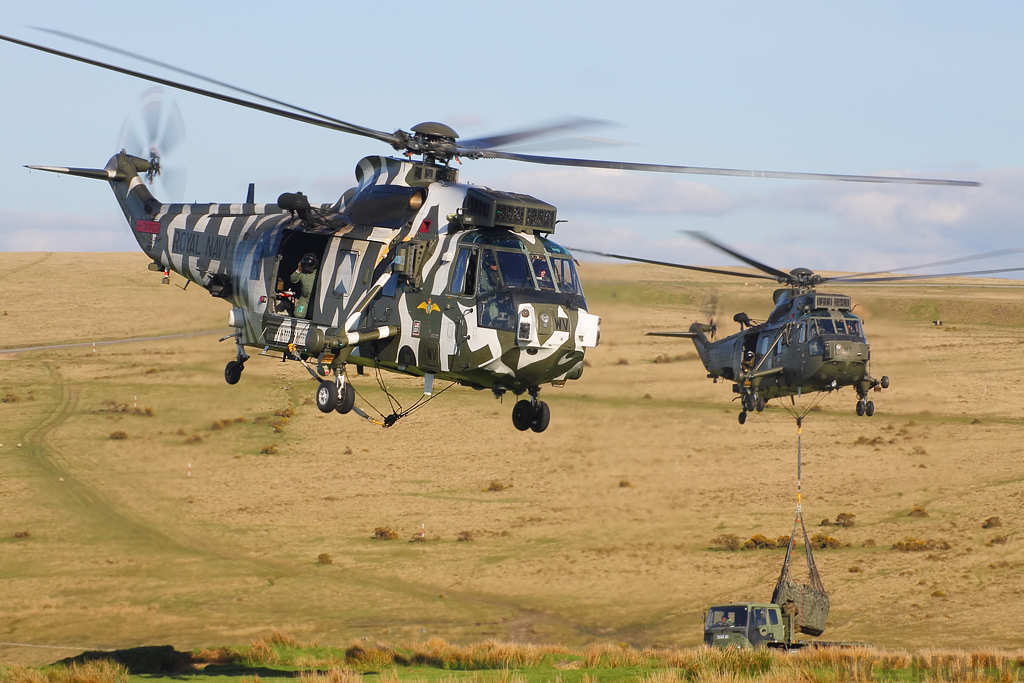 Westland Sea King HC4 - ZF115/R(WV) - Royal Navy