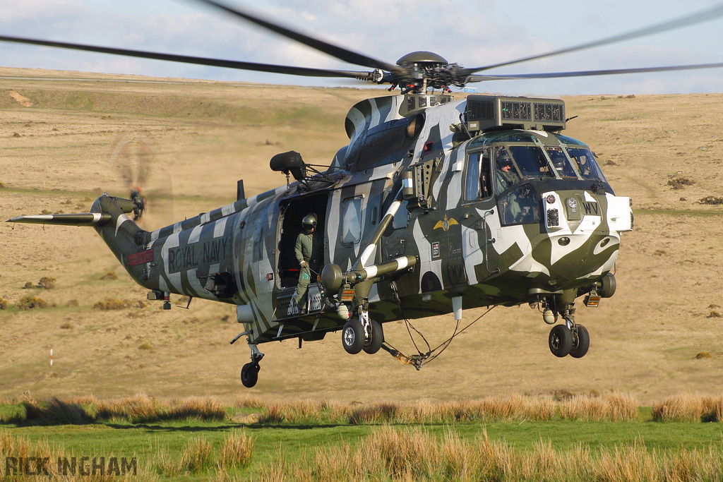 Westland Sea King HC4 - ZF115/R(WV) - Royal Navy