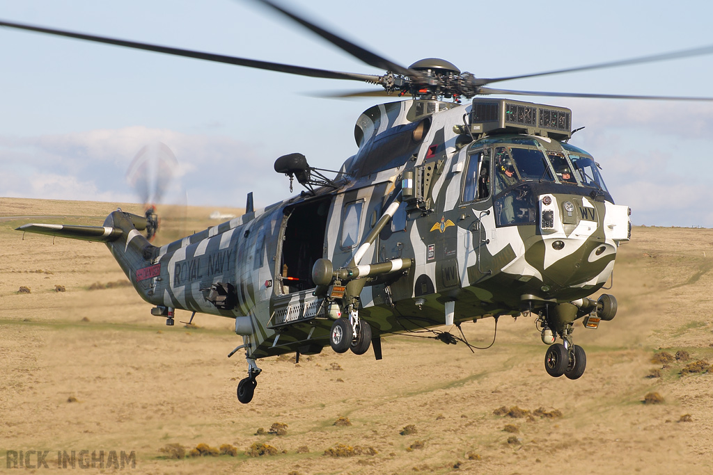 Westland Sea King HC4 - ZF115/R(WV) - Royal Navy