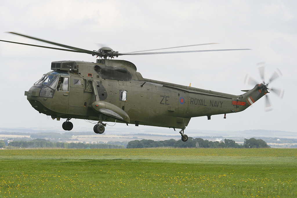 Westland Sea King HAS6 - XV676/ZE - Royal Navy