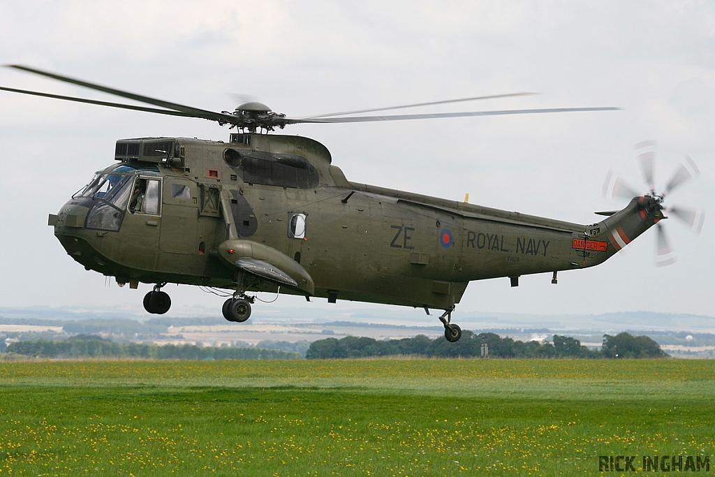 Westland Sea King HAS6CR - XV676/ZE - Royal Navy