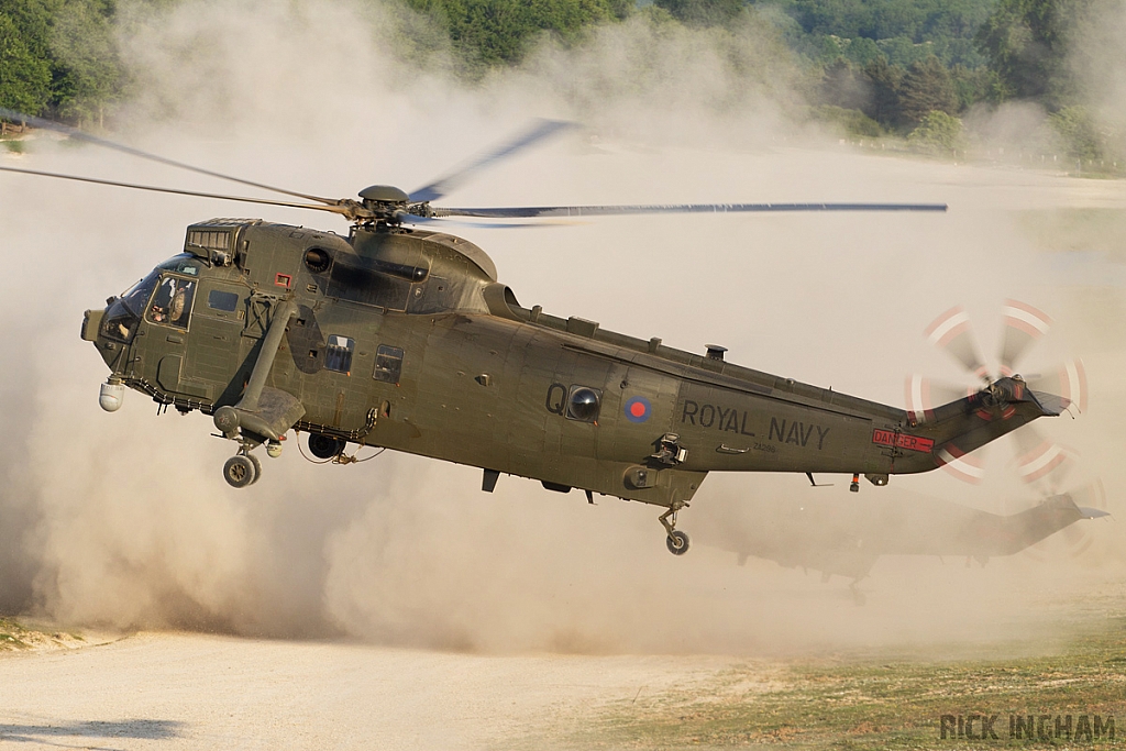 Westland Sea King HC4 - ZA296/Q - Royal Navy