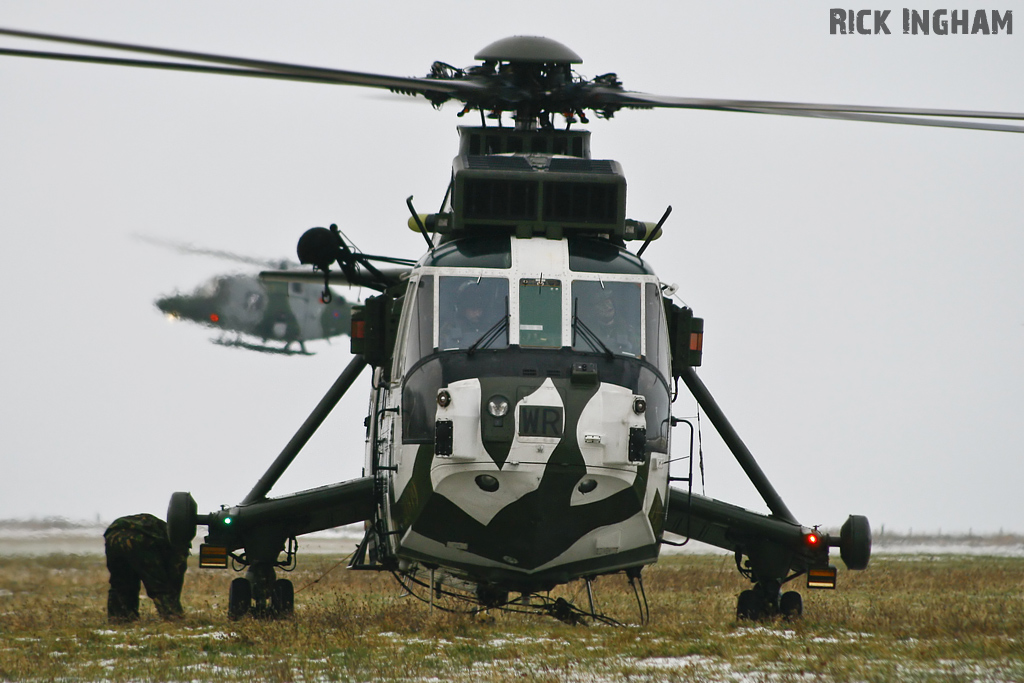 Westland Sea King HC4 - ZE425/WR - Royal Navy