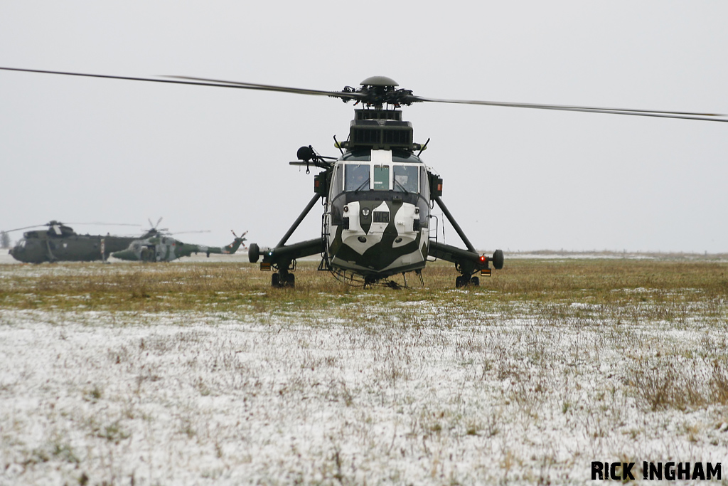 Westland Sea King HC4 - ZE425/WR - Royal Navy