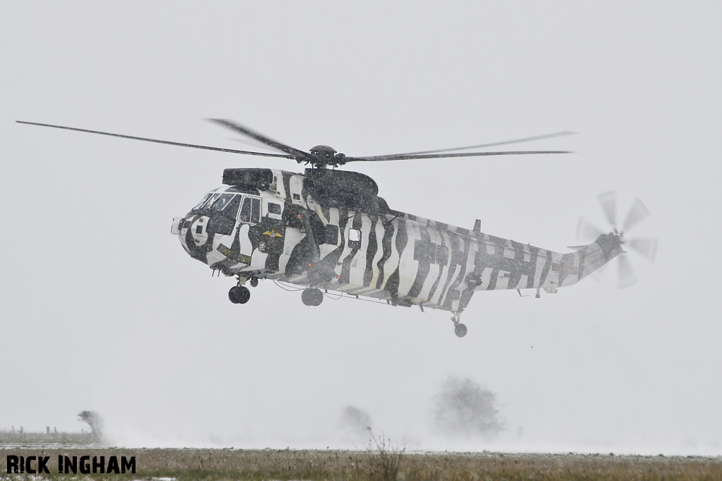 Westland Sea King HC4 - ZE425/WR - Royal Navy