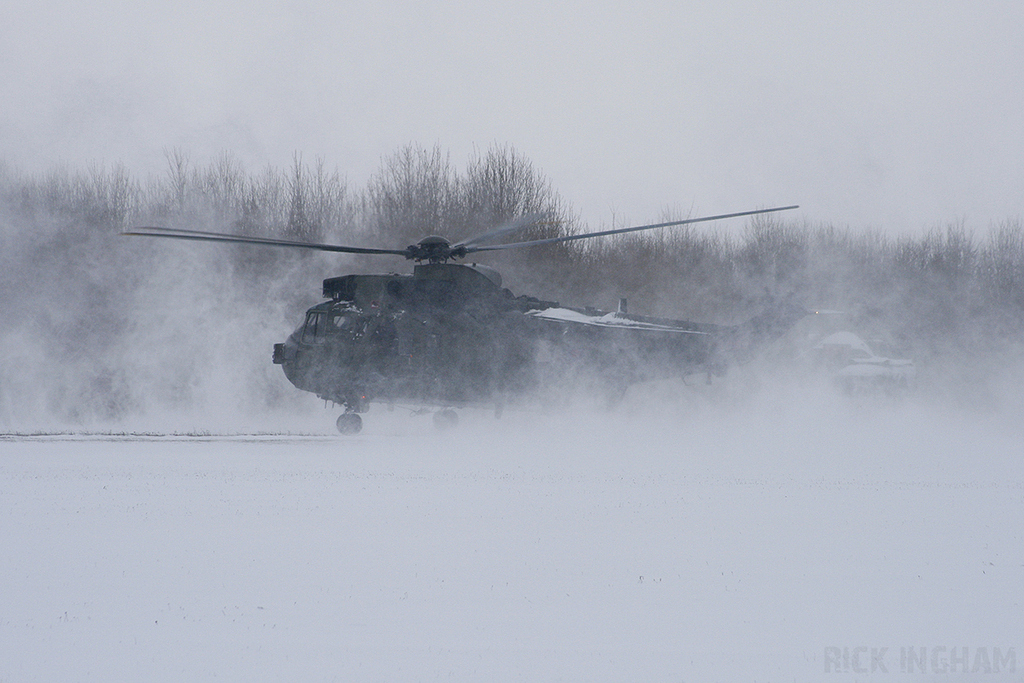 Westland Sea King HC4 - ZF121/T - Royal Navy