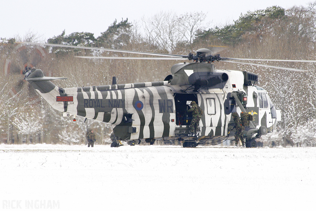 Westland Sea King HC4 - ZE425/WR - Royal Navy