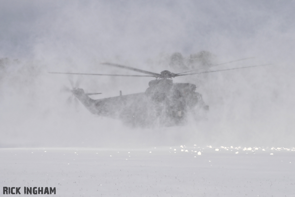 Westland Sea King HC4 - ZF121/T - Royal Navy