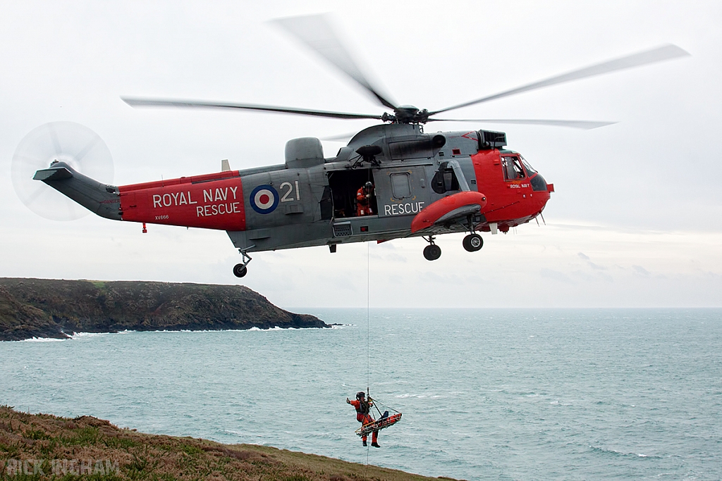 Westland Seaking HU5 - XV666/21 - Royal Navy