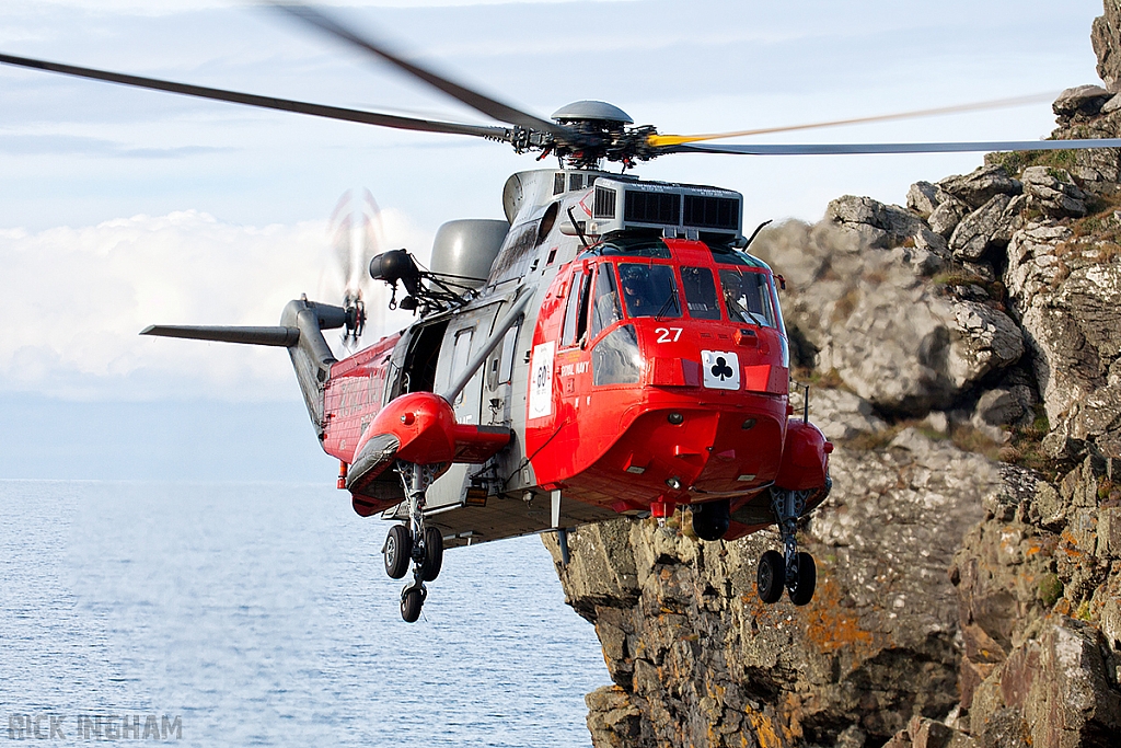 Westland Sea King HU5 - XV673/27 - Royal Navy