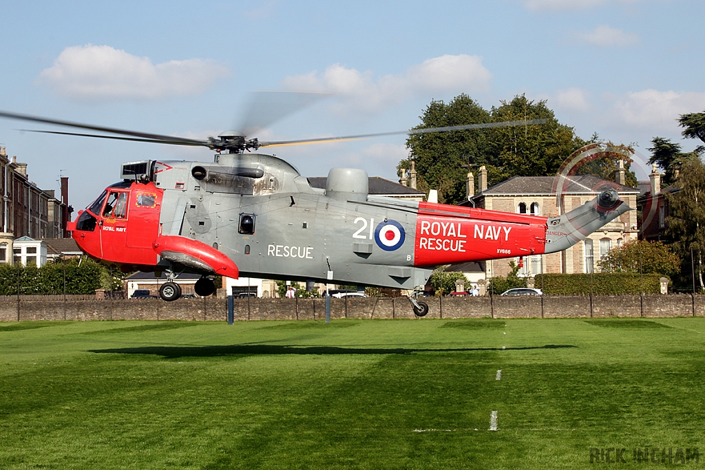 Westland Sea King HU5 - XV666/21 - Royal Navy