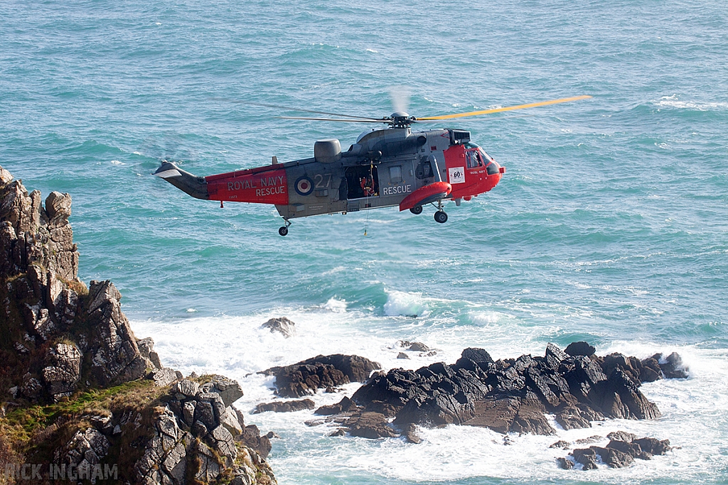 Westland Sea King HU5 - XV673/27 - Royal Navy