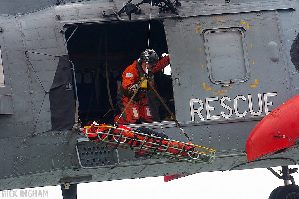 Westland Seaking HU5 - XV666/21 - Royal Navy