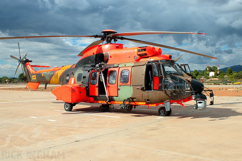 Eurocopter AS532AL Cougar - HU.27-01 / ET-668 - Spanish Army